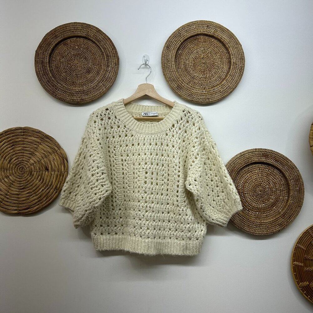 Zara Cream Neutral Boho Oversized Crochet Knit Half Sleeve Sweater Top Medium